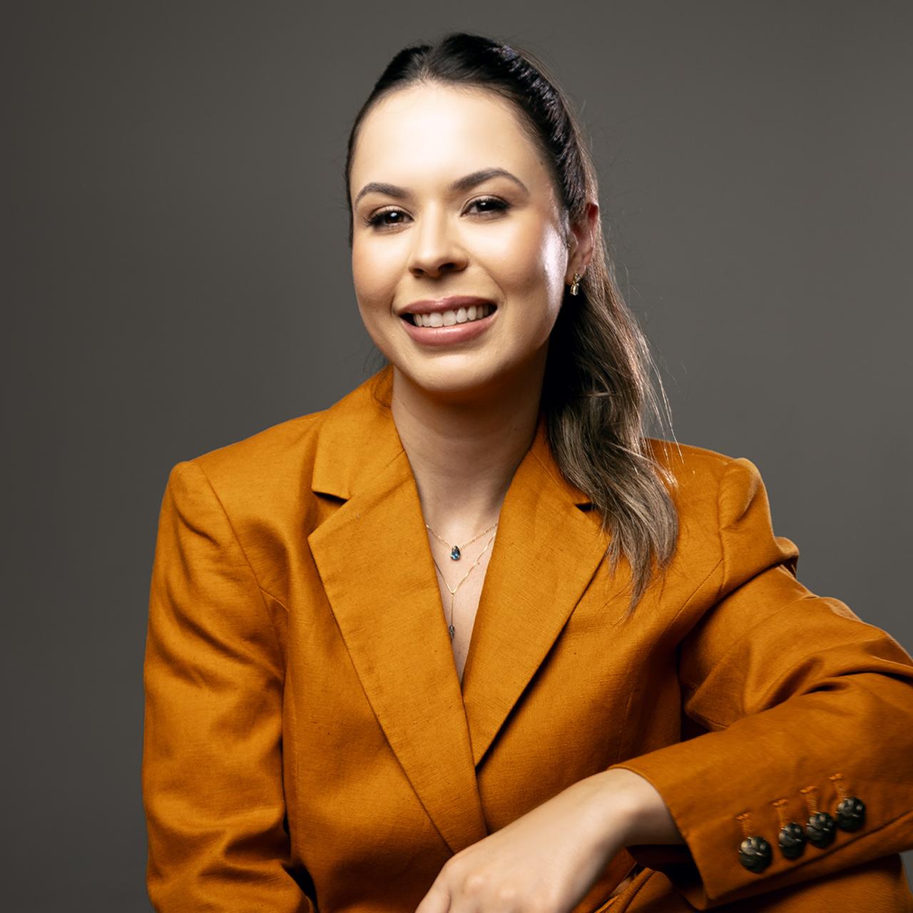 Foto da Dra. Laíse Lima